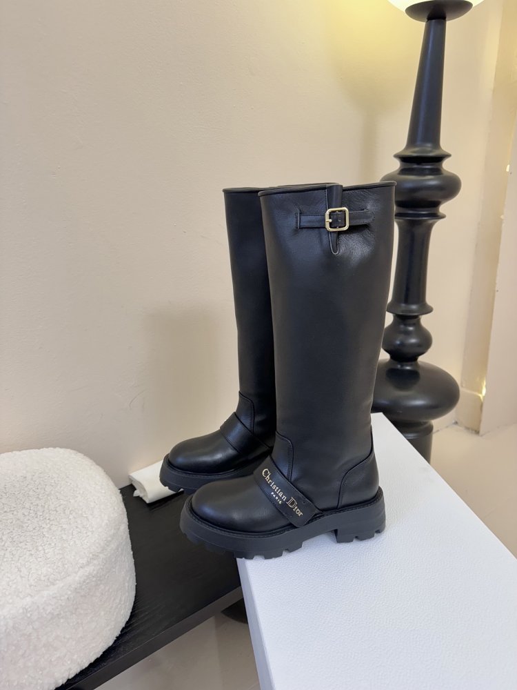 Boots women's фото 5