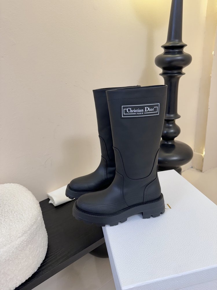 Сапоги женские фото 5