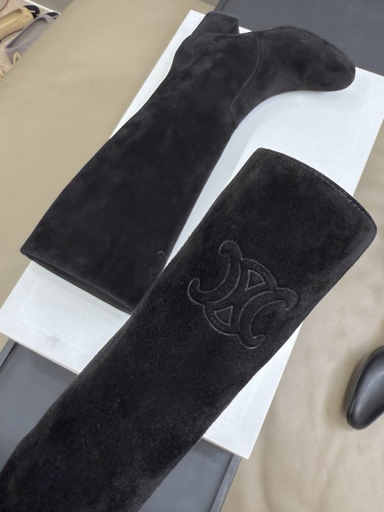 Чоботи жіночі фото 5