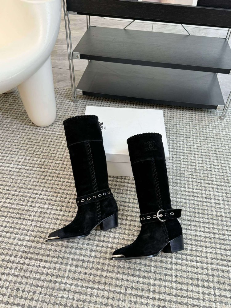 Сапоги женские фото 5