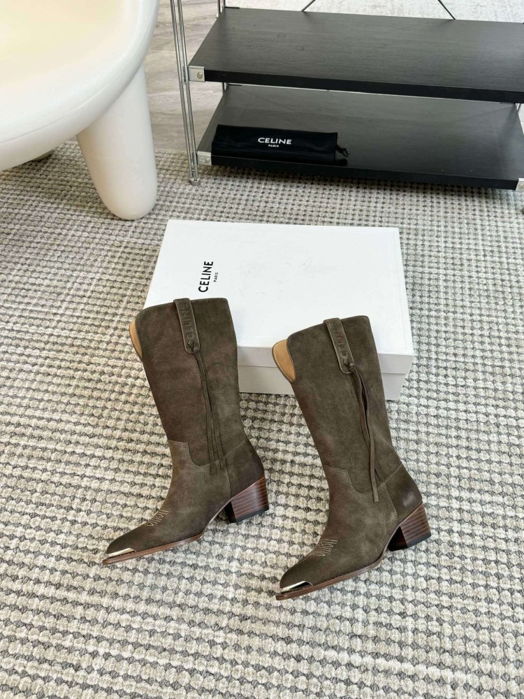 Чоботи жіночі фото 5