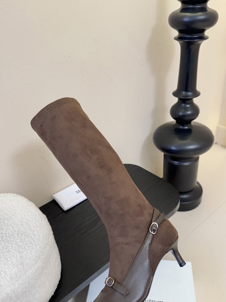 Чоботи жіночі фото 5