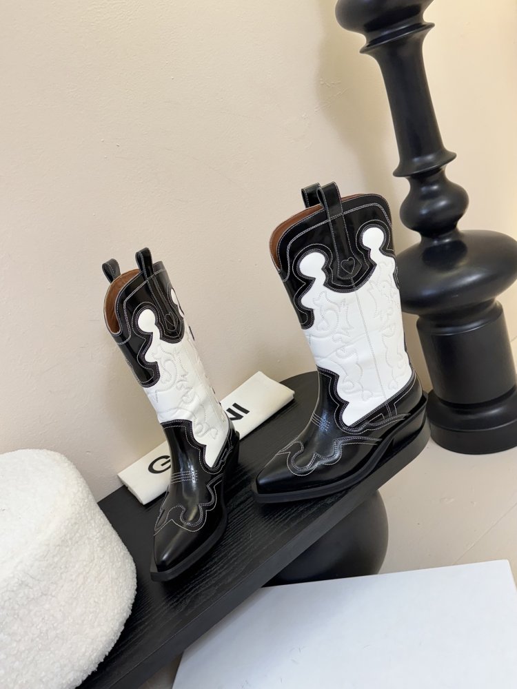 Чоботи жіночі фото 5