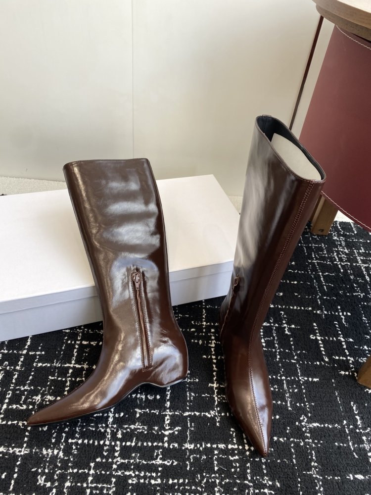 Сапоги женские фото 5