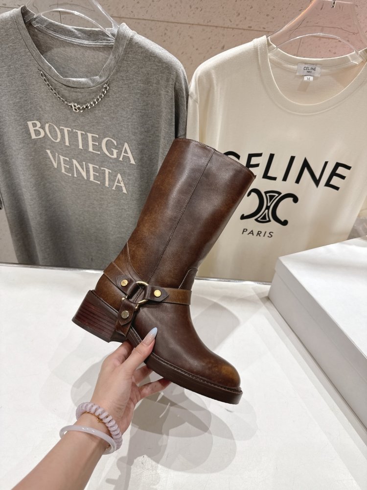 Сапоги женские фото 5