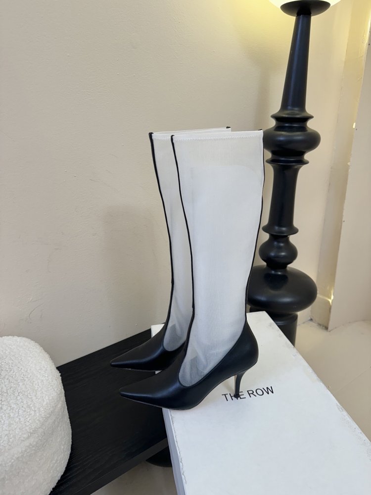 Сапоги женские фото 5