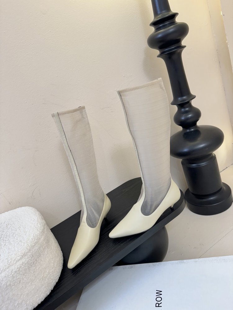 Сапоги женские фото 5