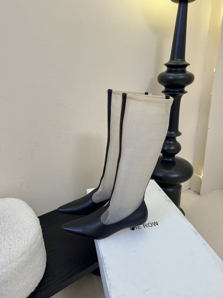 Сапоги женские фото 5