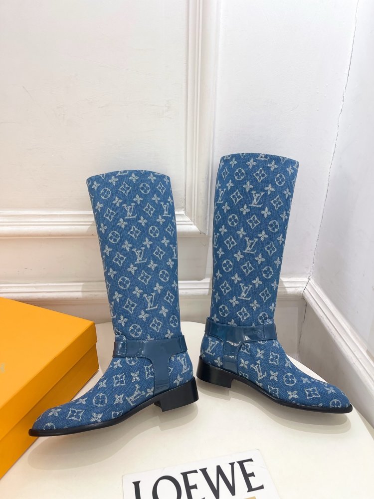 Boots women's фото 5