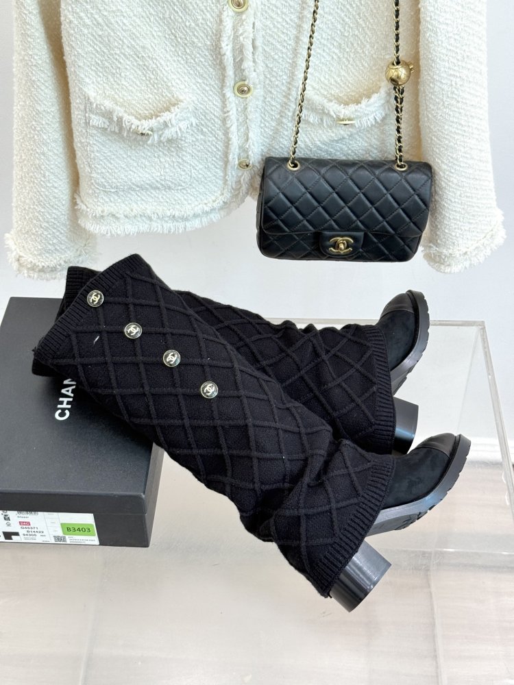 Сапоги женские фото 5