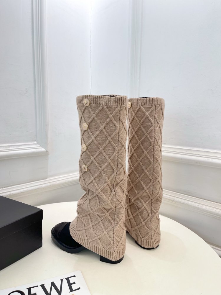 Сапоги женские фото 5