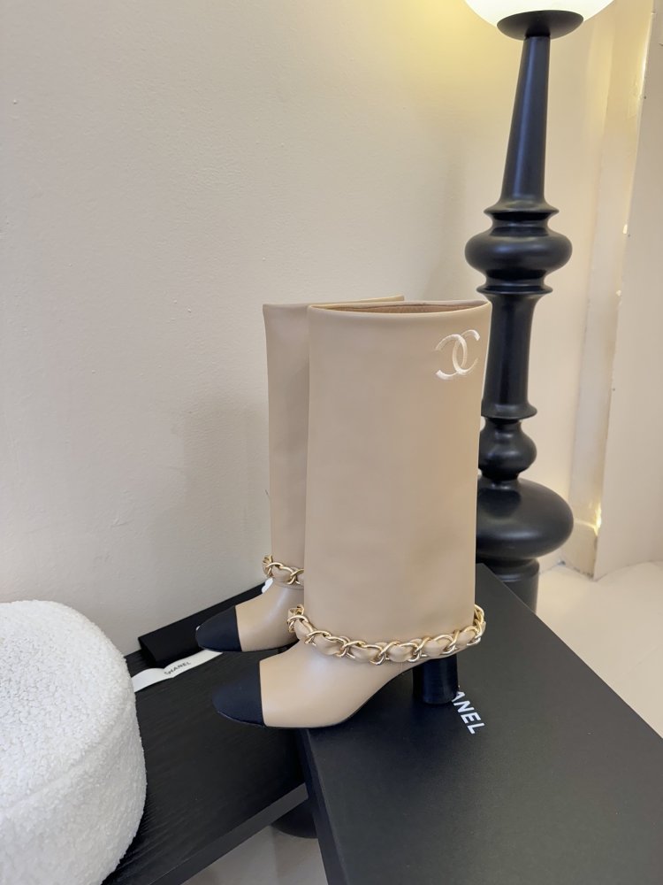 Сапоги женские фото 5