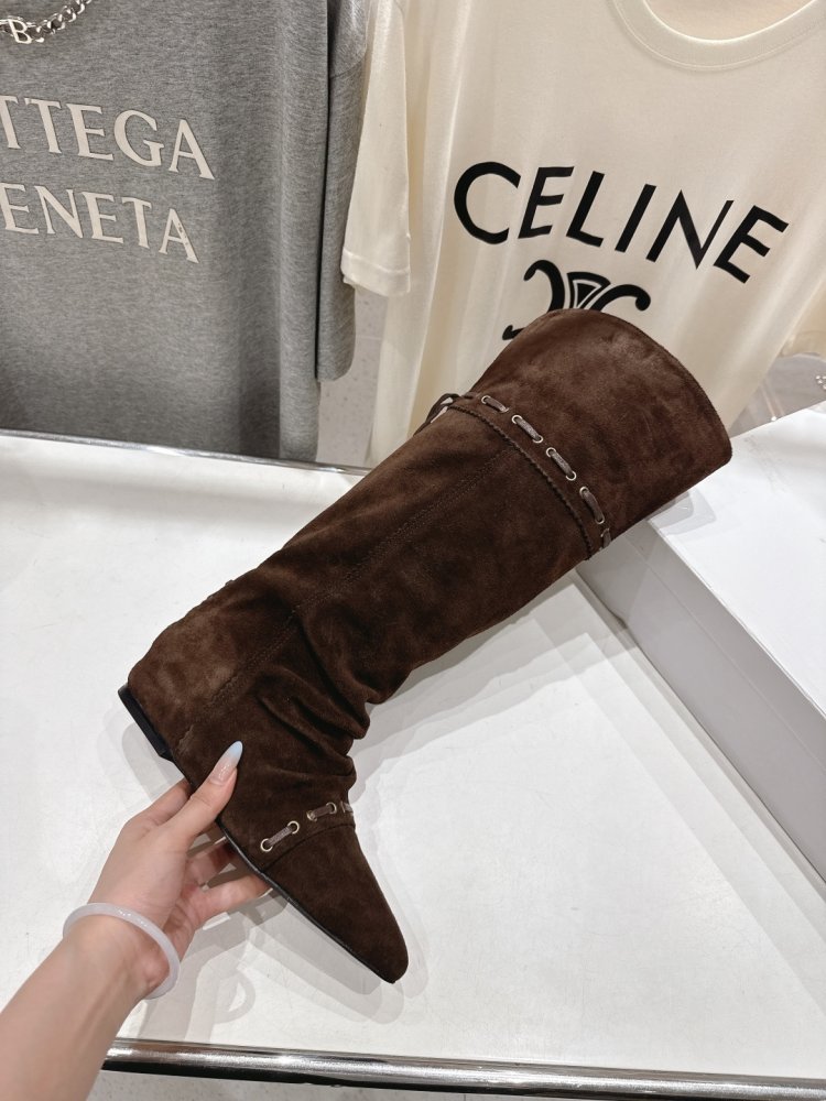 Сапоги женские фото 5