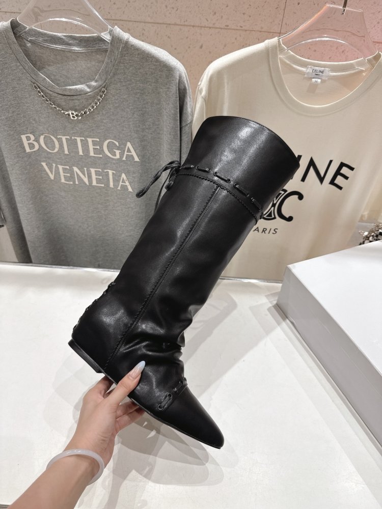 Сапоги женские фото 5