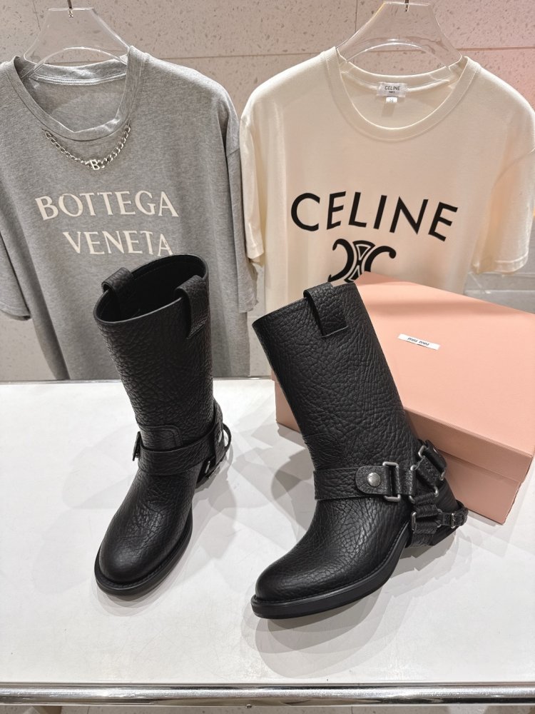 Чоботи жіночі фото 5