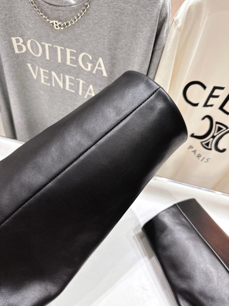 Чоботи жіночі фото 5