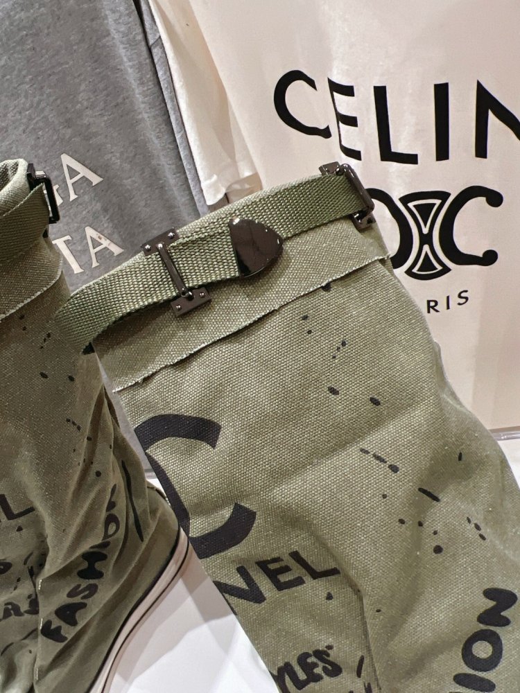 Сапоги женские фото 5