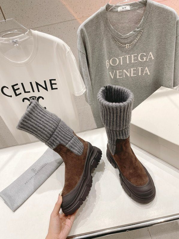 Сапоги женские фото 5