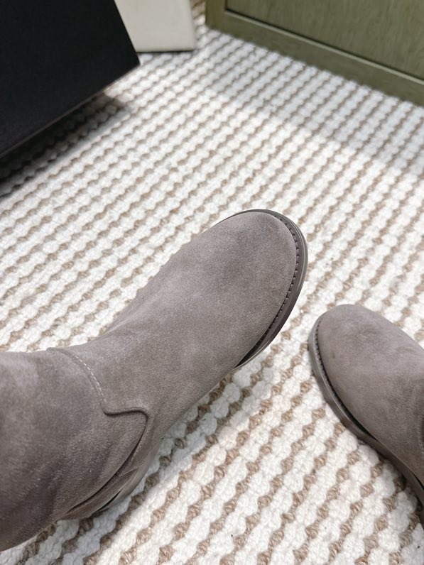 Сапоги женские фото 5