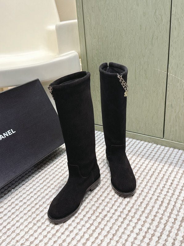 Сапоги женские фото 5