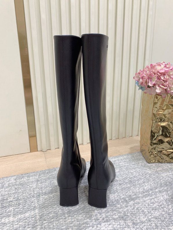 Сапоги женские фото 5