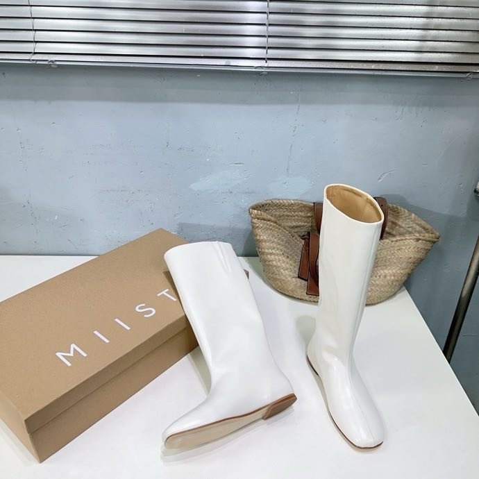 Сапоги женские фото 6