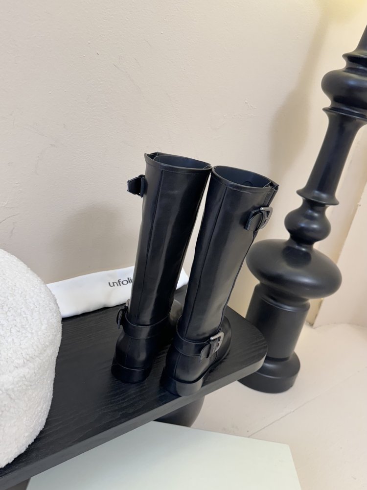 Сапоги женские фото 6