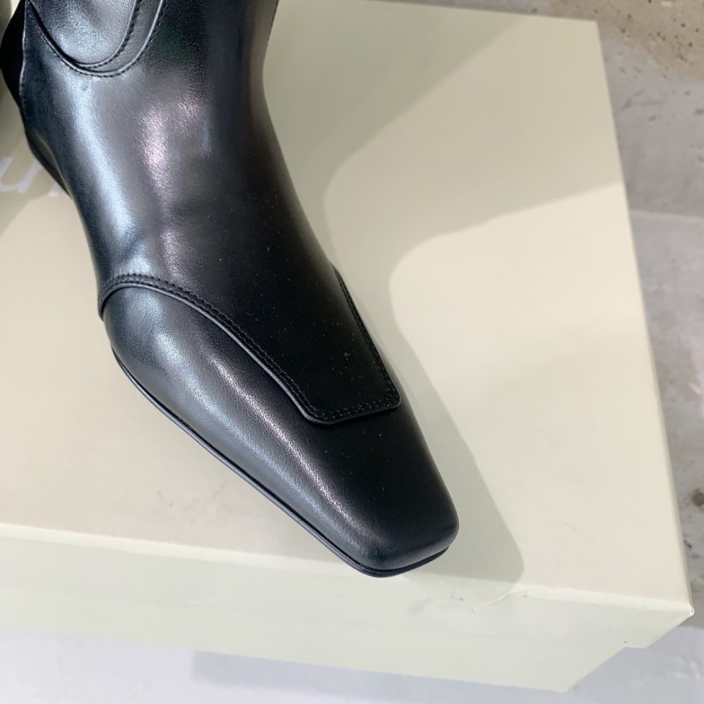 Сапоги женские фото 6