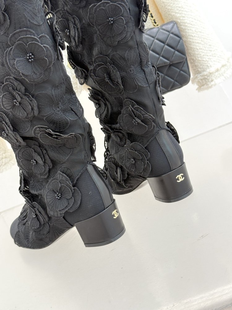 Чоботи жіночі фото 6