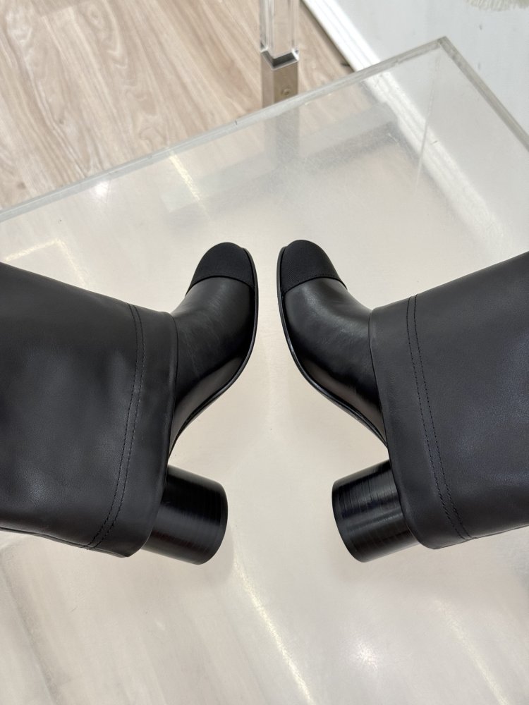 Чоботи жіночі фото 6