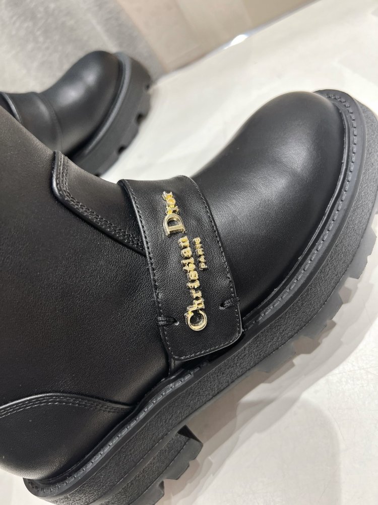 Boots women's фото 6