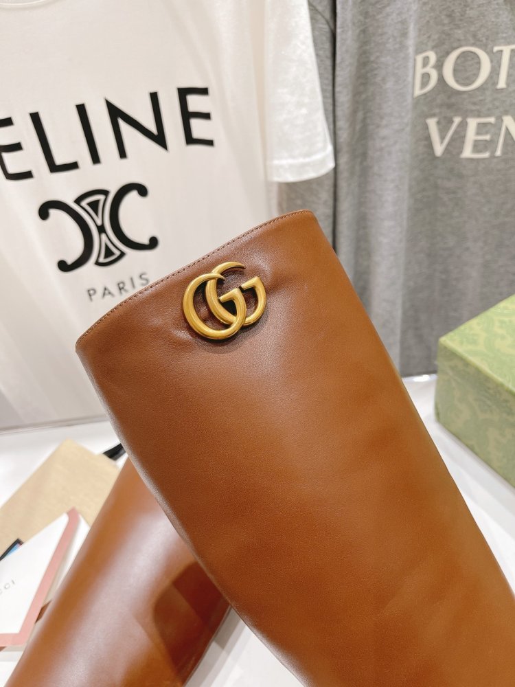 Сапоги женские фото 6