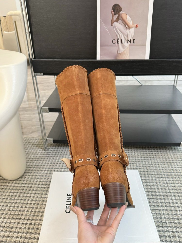 Сапоги женские фото 6