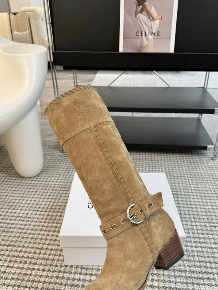 Сапоги женские фото 6