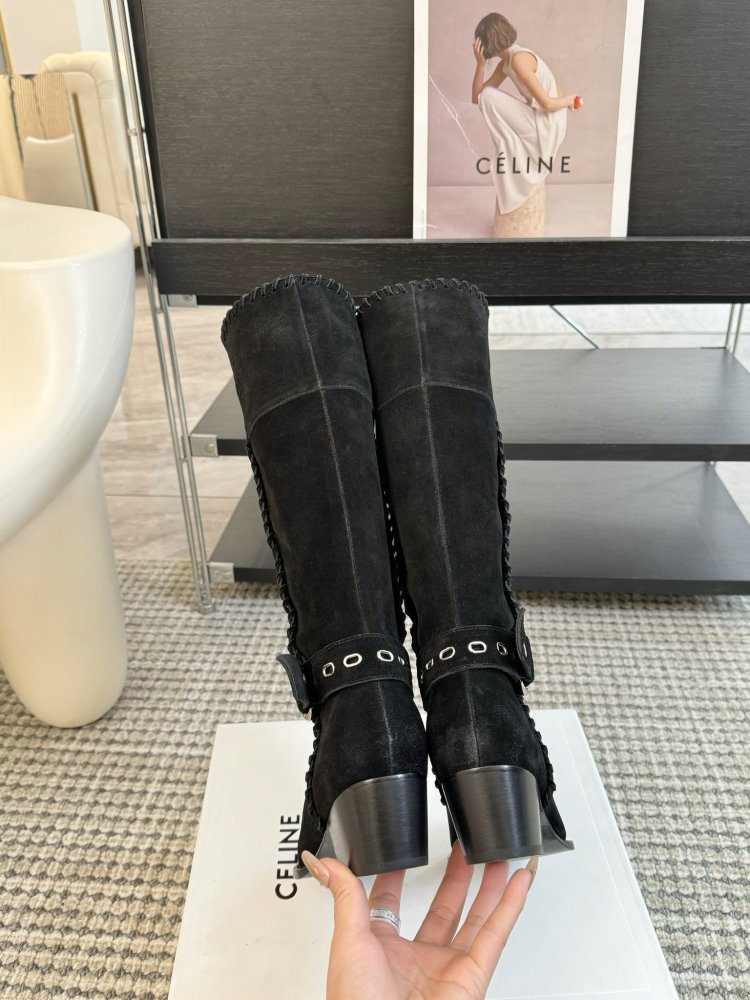 Сапоги женские фото 6