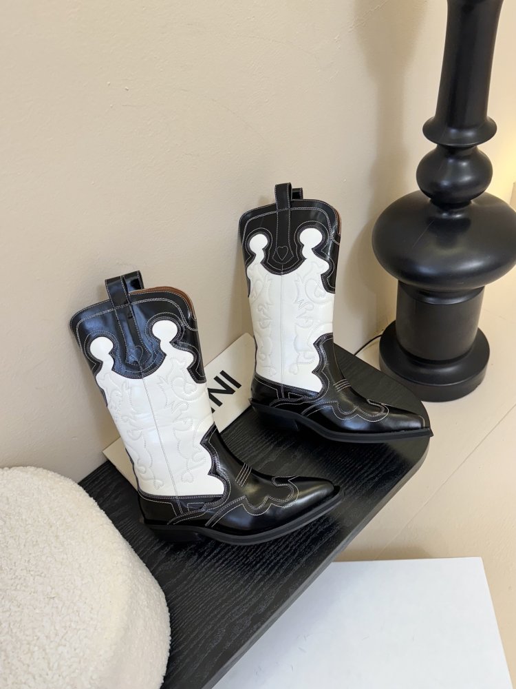 Чоботи жіночі фото 6