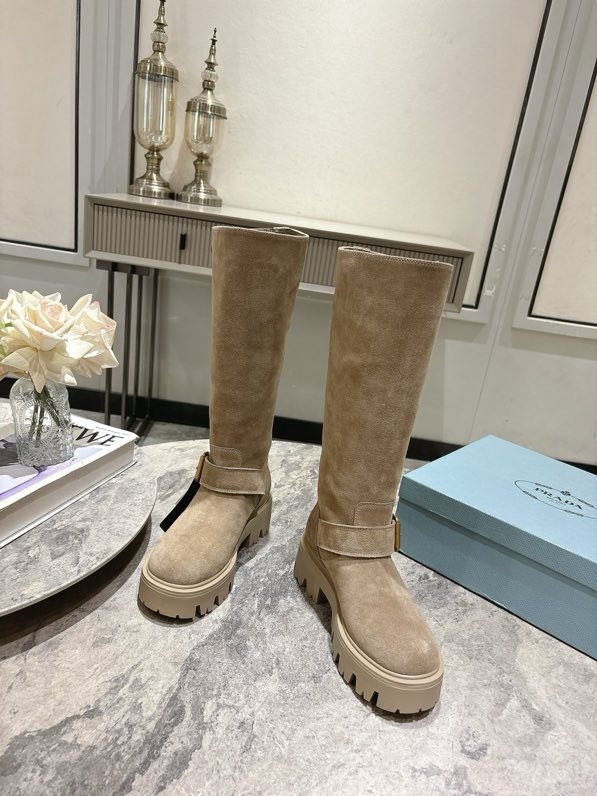 Сапоги женские фото 6