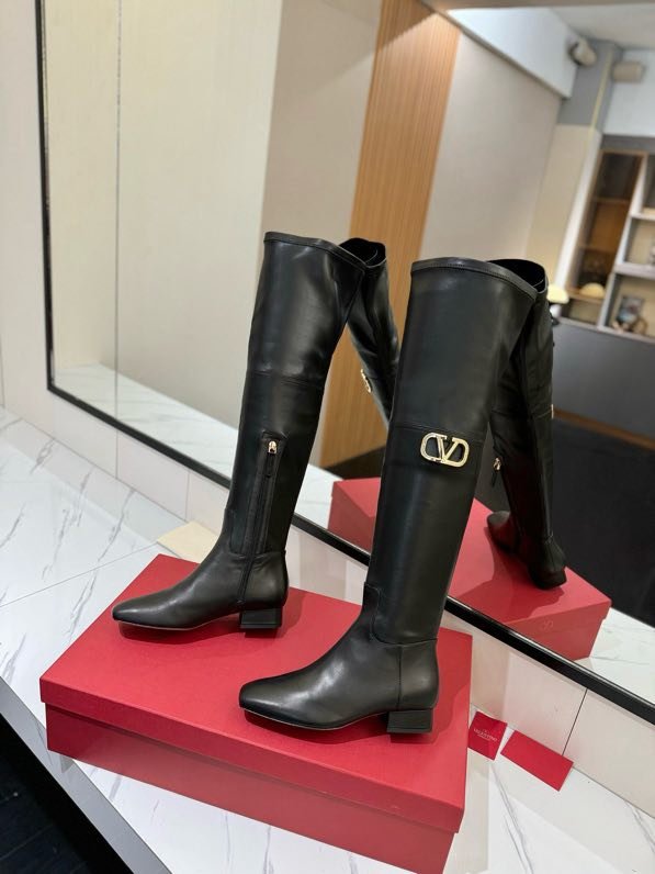 Сапоги женские фото 6