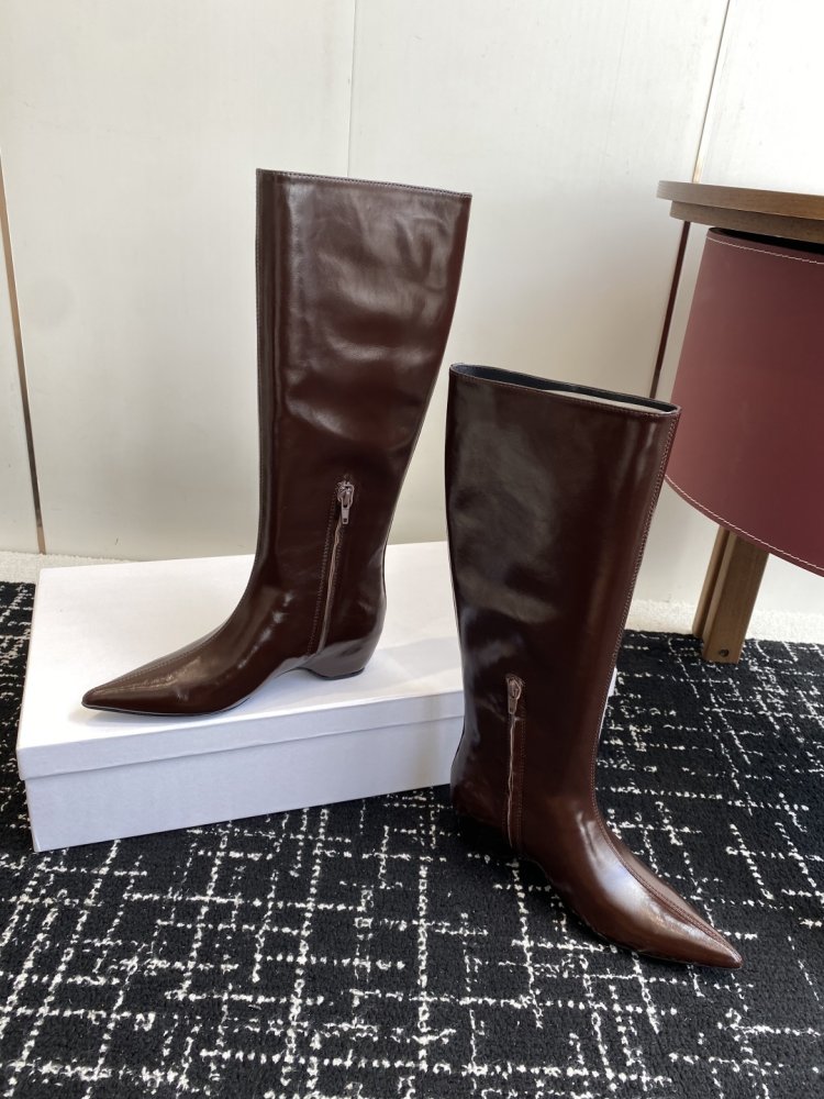 Сапоги женские фото 6