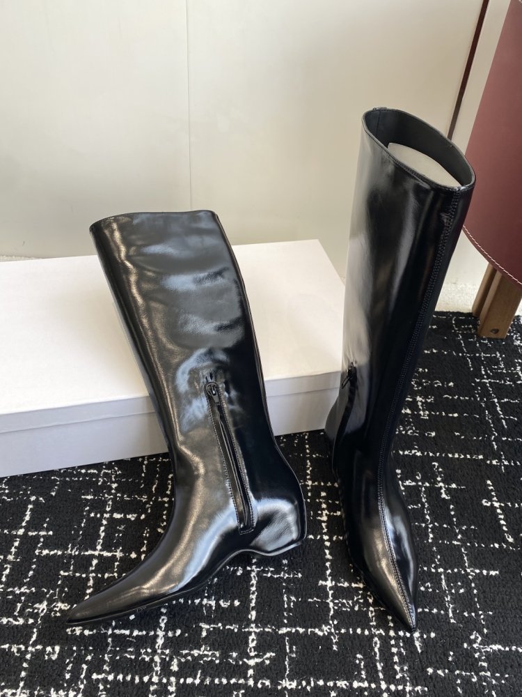 Сапоги женские фото 6