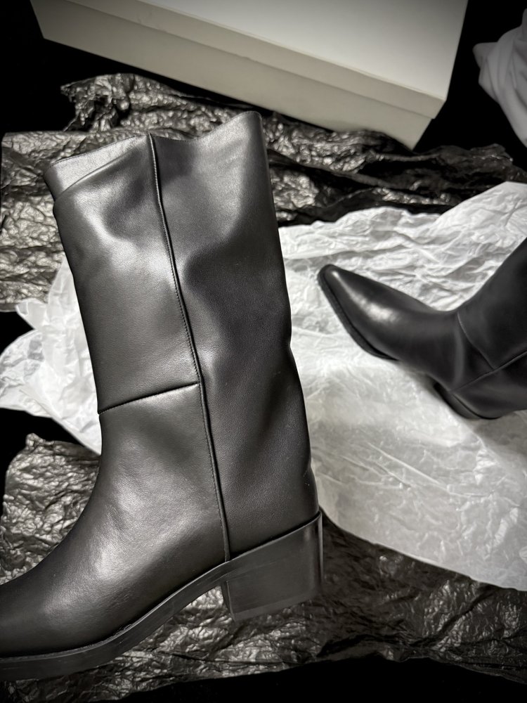 Сапоги женские фото 6