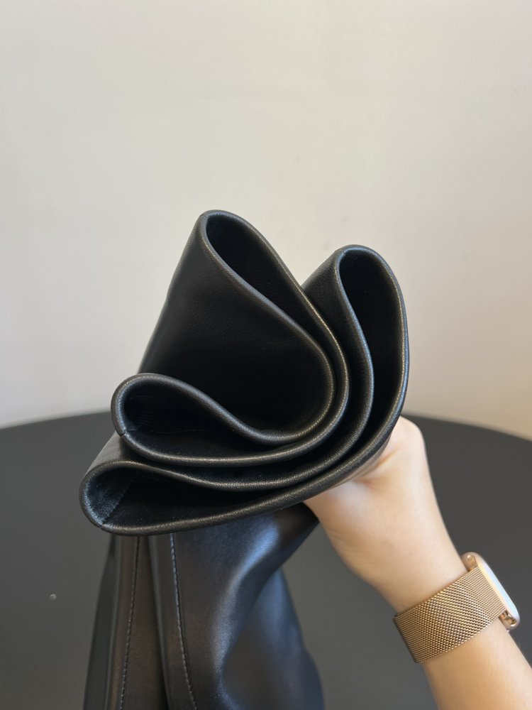 Сапоги женские фото 6