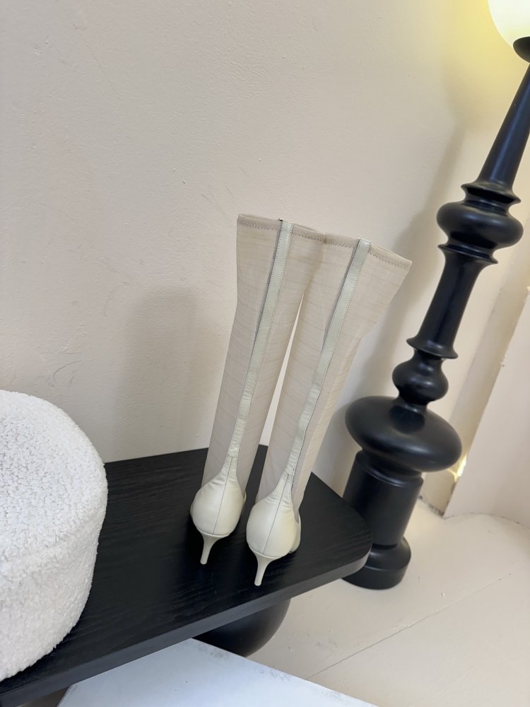 Сапоги женские фото 6