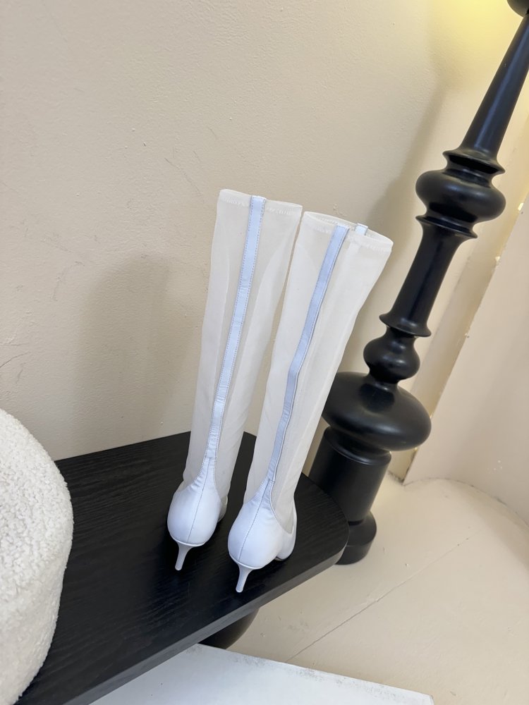 Сапоги женские фото 6