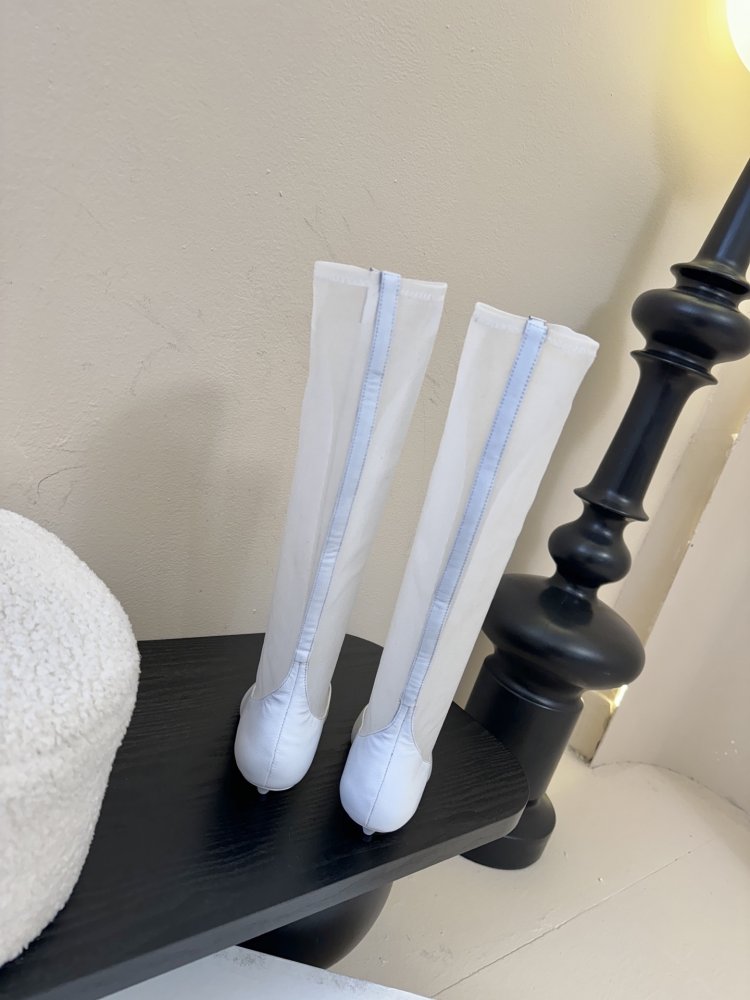 Boots women's фото 6