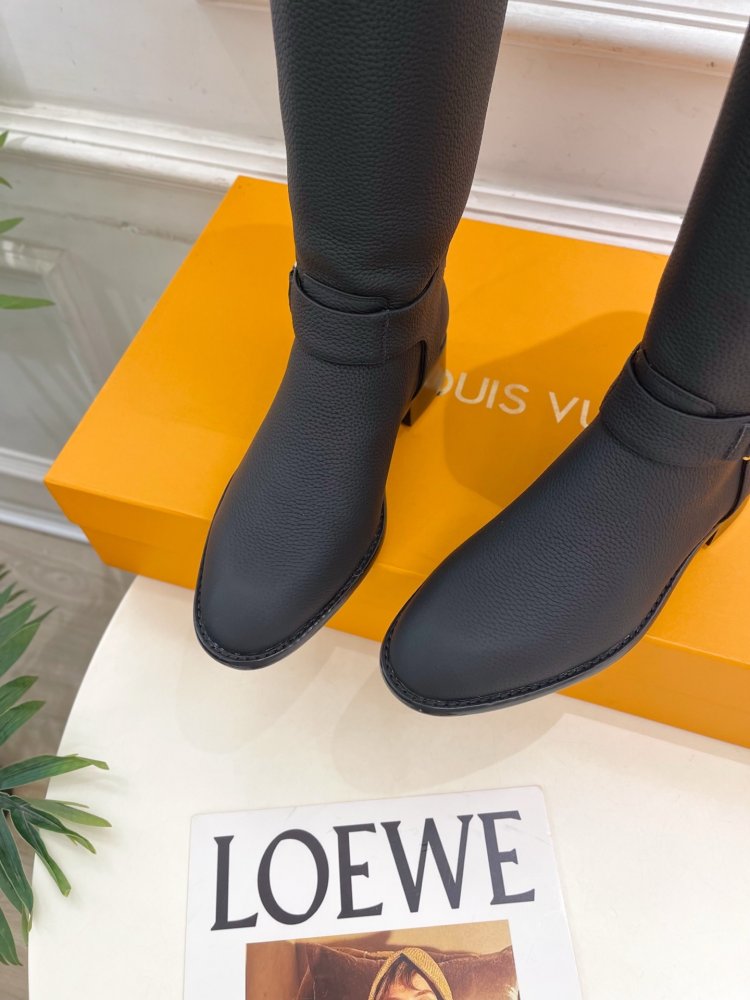 Boots women's фото 6