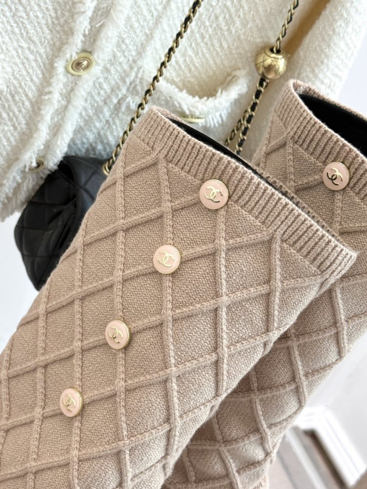 Сапоги женские фото 6