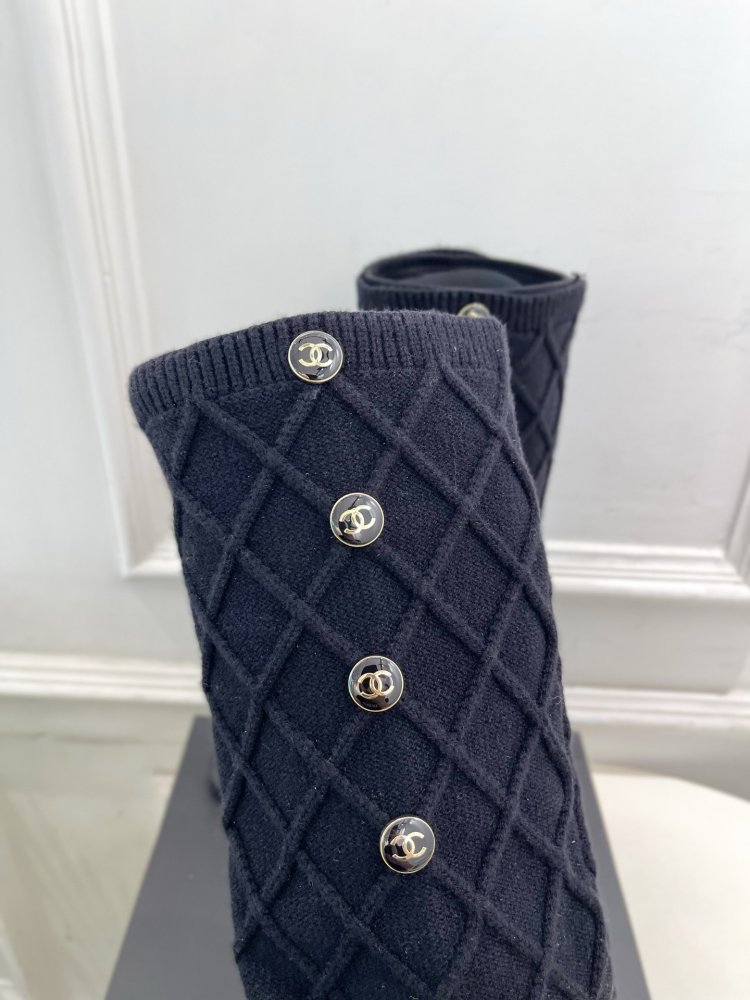 Сапоги женские фото 6