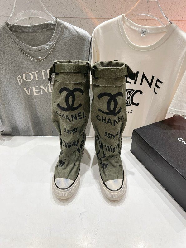 Чоботи жіночі фото 6