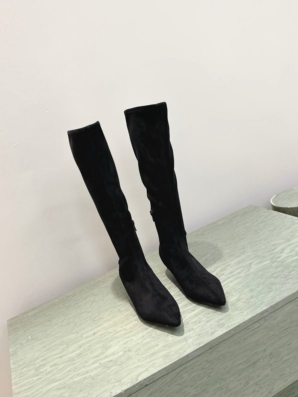 Сапоги женские фото 6